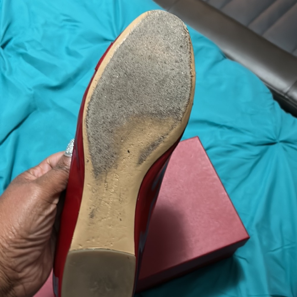 Red Designer - Picture 2 of 3